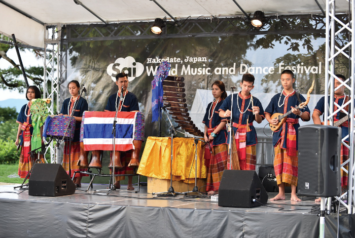 ラジプラチャーサマーライ高校(タイ)