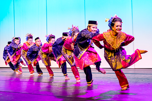 ラダ・サリシャ・ダンスコミニュティ